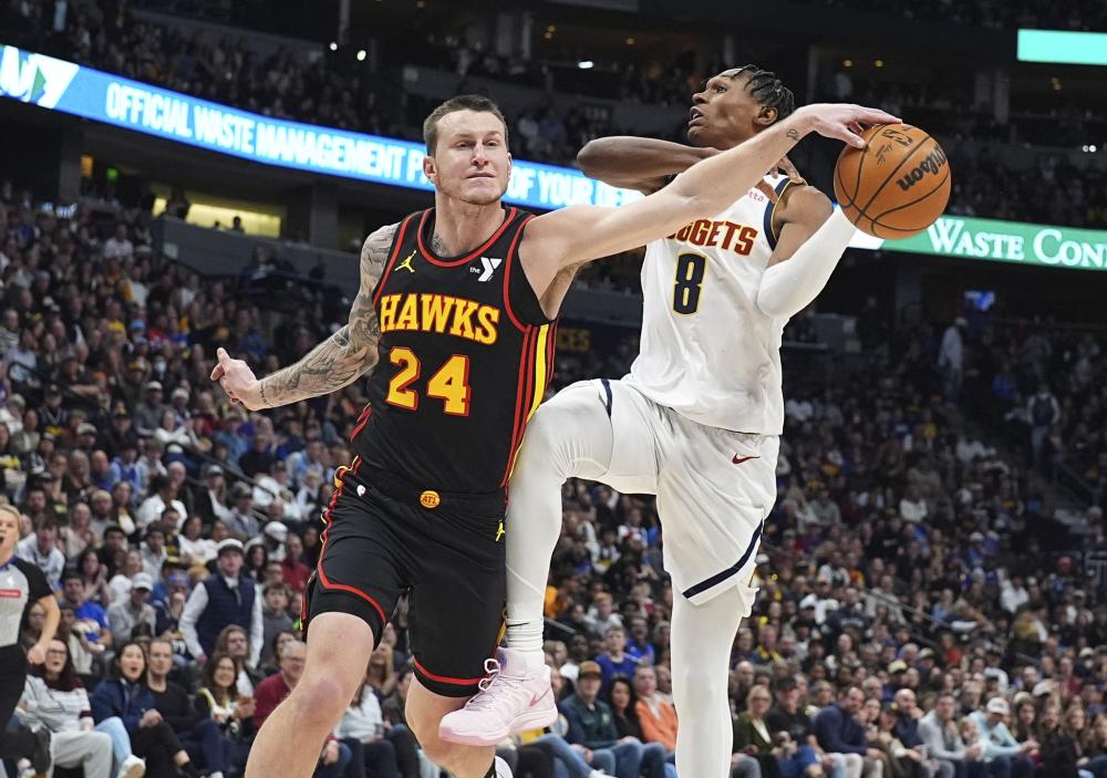 铃木彩艳近 铃木彩艳近