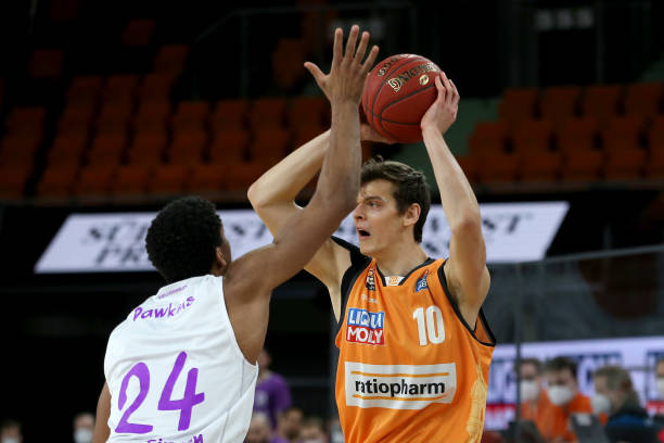 拍对手的体 拍对手的体