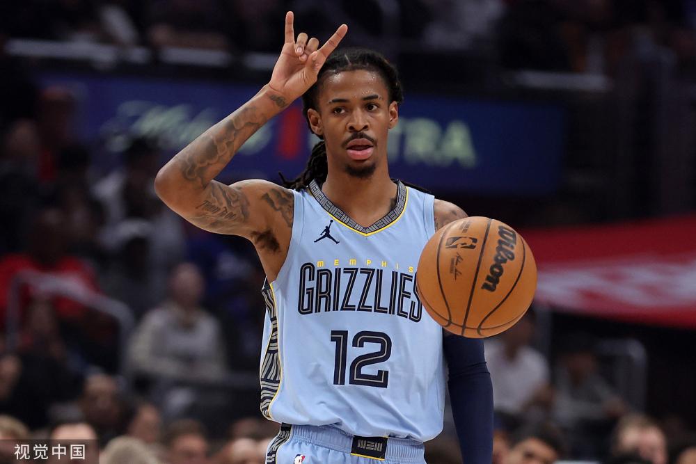 他以更新颖 他以更新颖