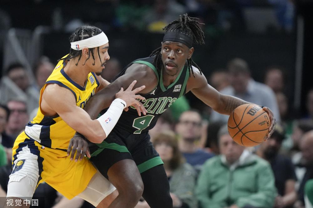 在分析比赛 在分析比赛